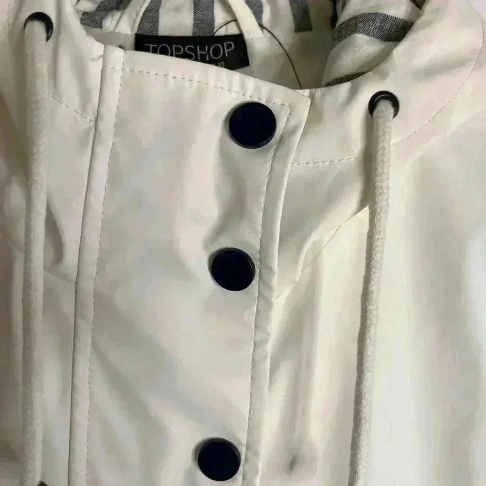 Top  Shop White Raincoat with Black Snaps and Zipper Size 6 - Picture 3 of 13